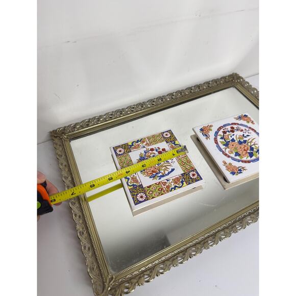 Set of Two Vintage Chinoiserie Style Coasters Trivets Tiles w/ Feet Floral - Picture 5 of 10